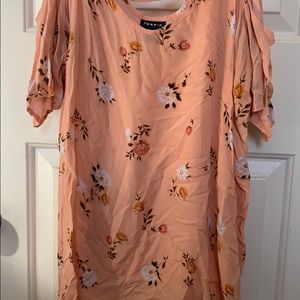 Torrid peach flowery blouse